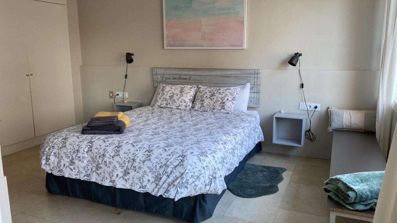 Precioso Y Tranquilo Apartamento Zona Alta Diagonal Barcelona Exteriör bild