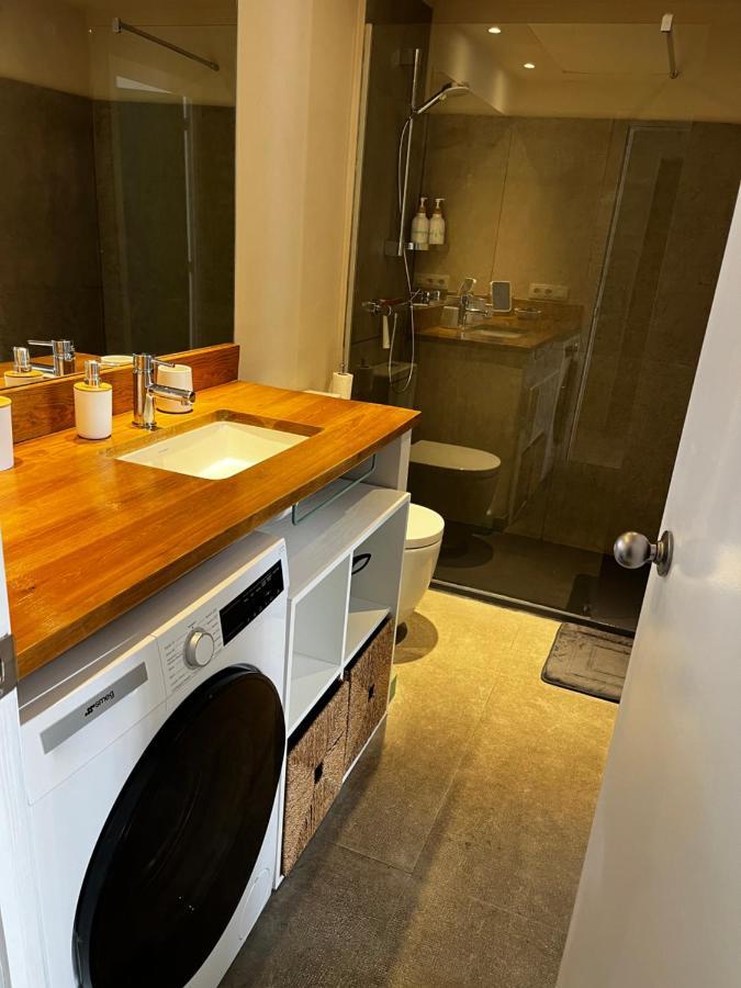 Precioso Y Tranquilo Apartamento Zona Alta Diagonal Barcelona Exteriör bild